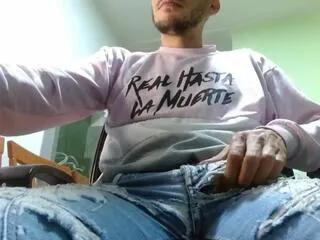Lobo_ositoz from Flirt4Free