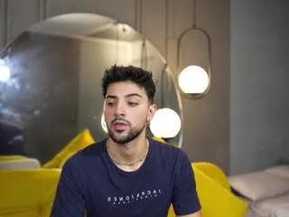 Matthew_luca from Flirt4Free