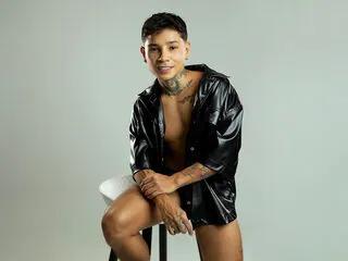 Miller_hedz from Flirt4Free