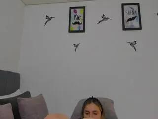 Sarah_roux from Flirt4Free