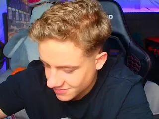 Zeke_carter from Flirt4Free