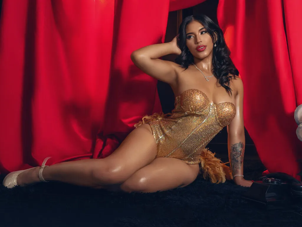 LeylaMonet from LiveJasmin