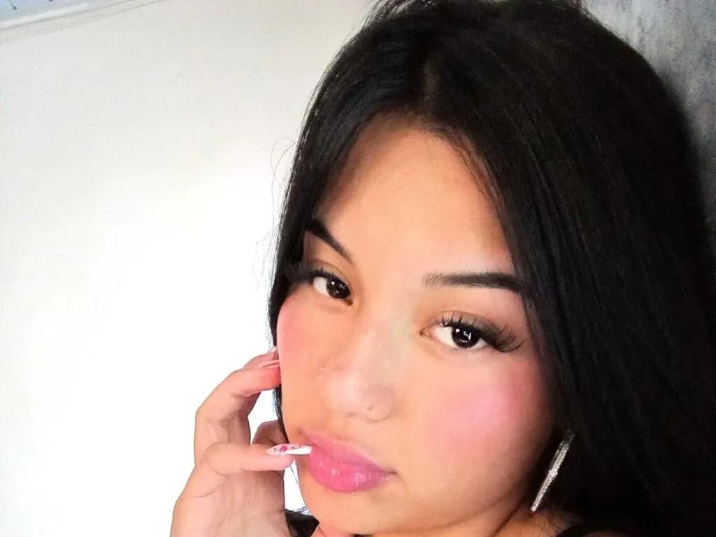 TiffanyFournier from LiveJasmin