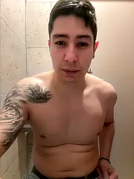 9999Alez from StripChat