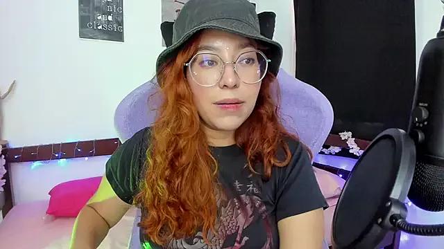 _Moon_Johnson from StripChat