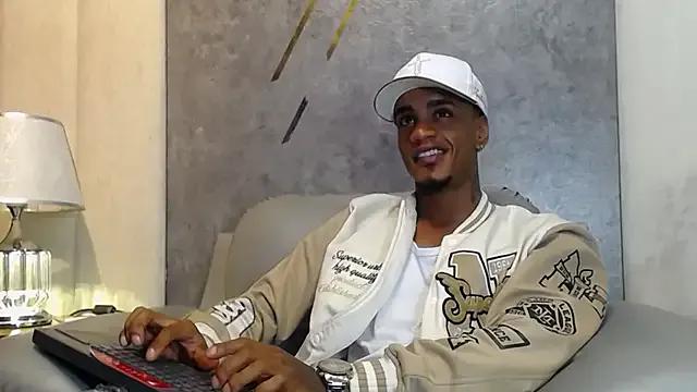 AaronCruz_ from StripChat