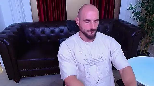 AdamJamesonn from StripChat