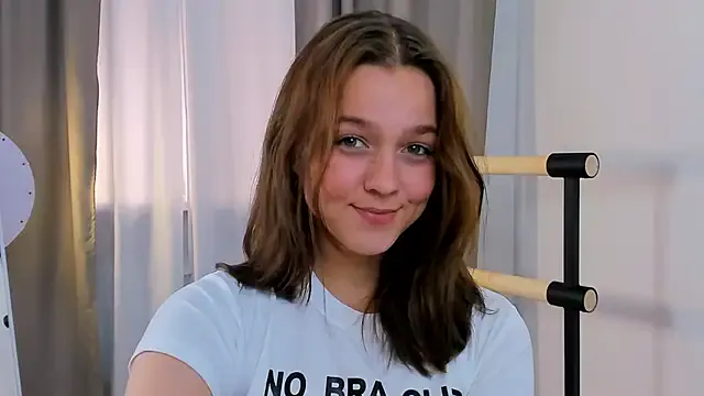 Addelin_Moon from StripChat