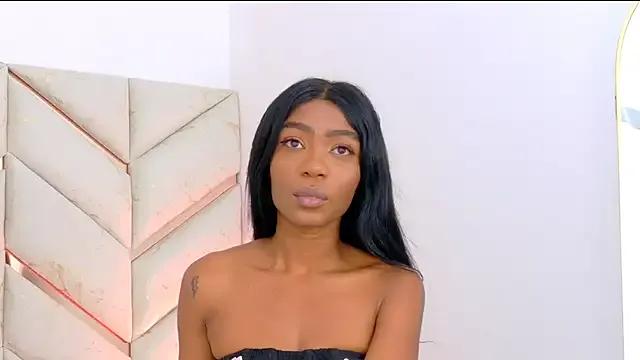 AlanaDoll from StripChat