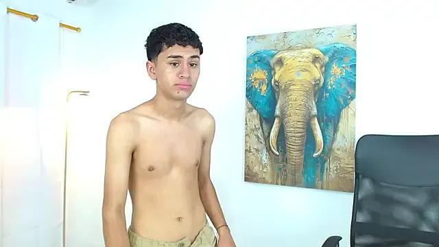 Alancum7 from StripChat