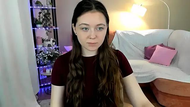 AlluringLookk from StripChat