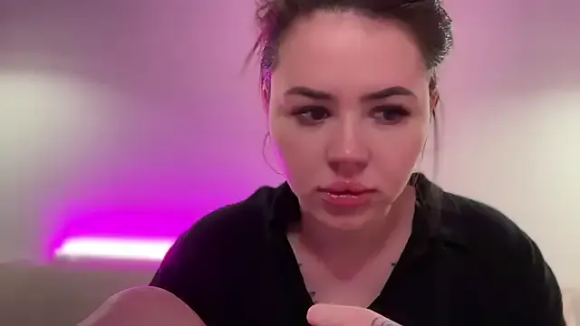 AlmaryKim from StripChat