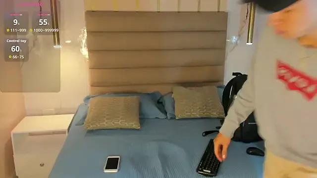 AmadeoDesanti from StripChat