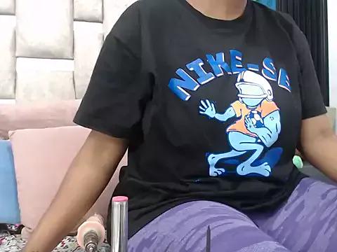 AmbarSmit from StripChat