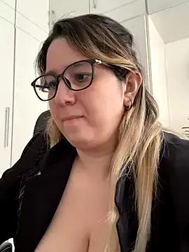 Amooraaamoon from StripChat