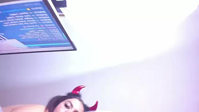 Ana_foxi from StripChat