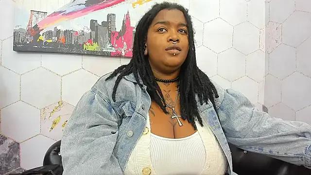 Anaa_Fuentess from StripChat