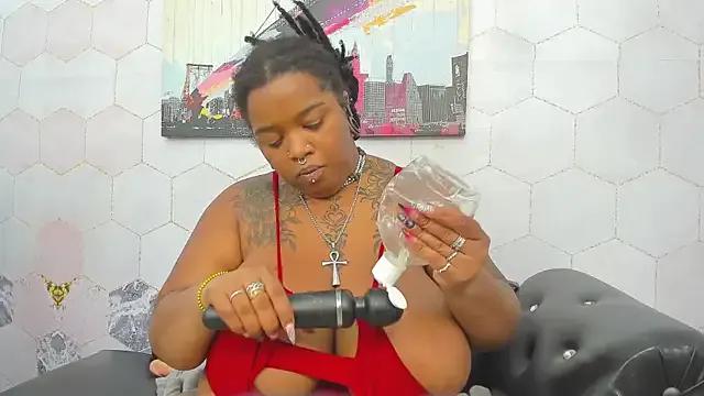 Anaa_Fuentess from StripChat