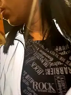 Anavalle from StripChat