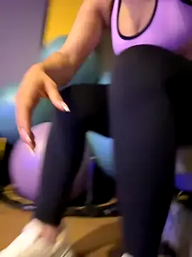 Anavalle from StripChat