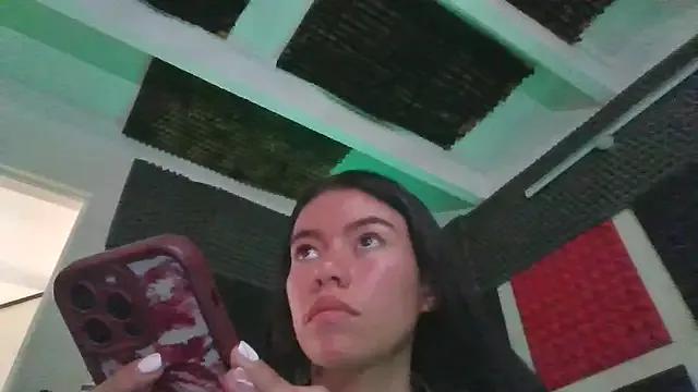 Annaandgray from StripChat