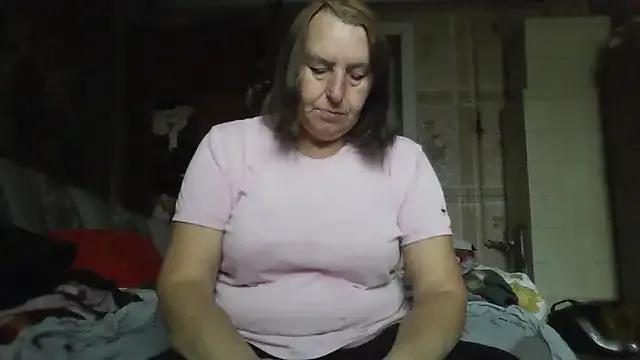 AnnaLive570 from StripChat