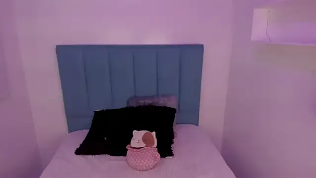 Anniie__Evans from StripChat