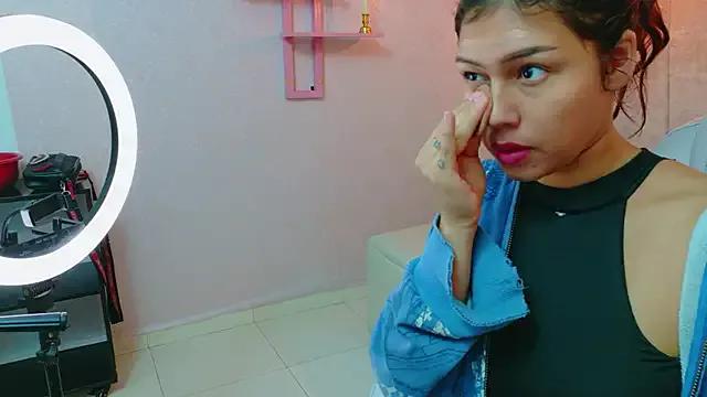 Annyeli from StripChat