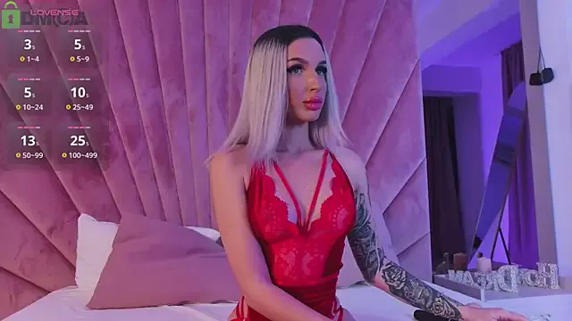 AriannaLure from StripChat