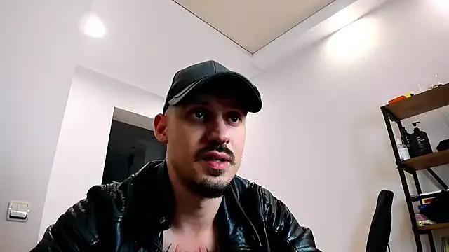 AssHunter4k from StripChat