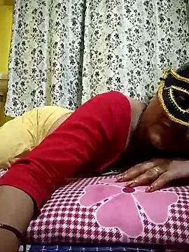 Babydoll_18 from StripChat