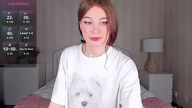 Battyheaven from StripChat