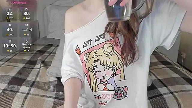 Battyheaven from StripChat