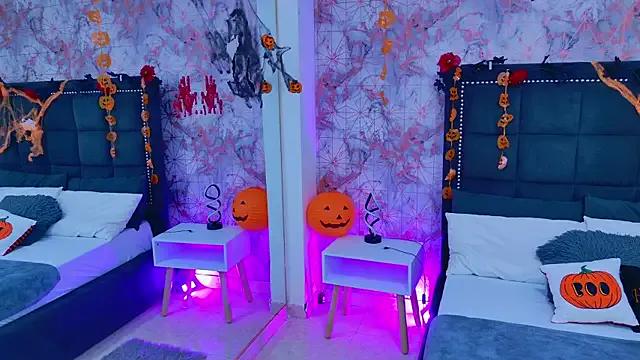 Becca_Grims from StripChat