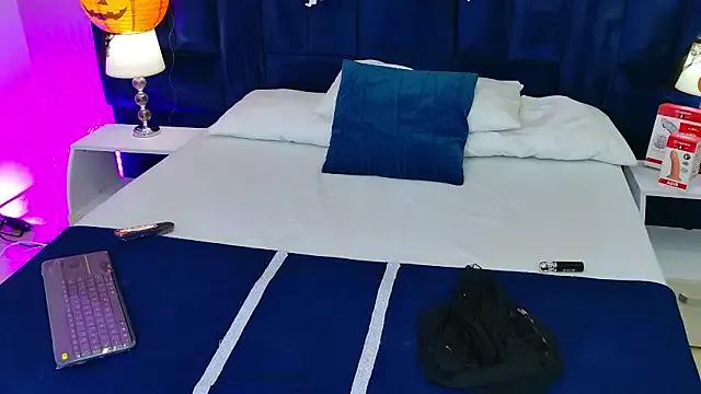 Becca_Grims from StripChat