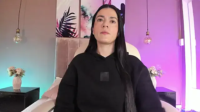 BellaClaiir from StripChat