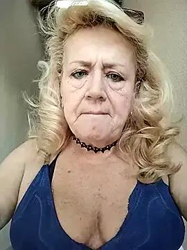 Belladama61 from StripChat