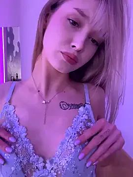 BellaSecrett from StripChat