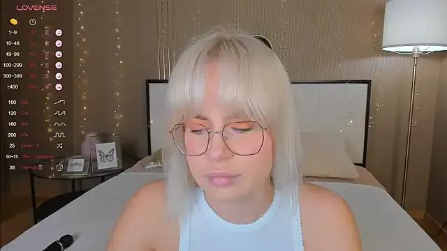 Bellatip from StripChat