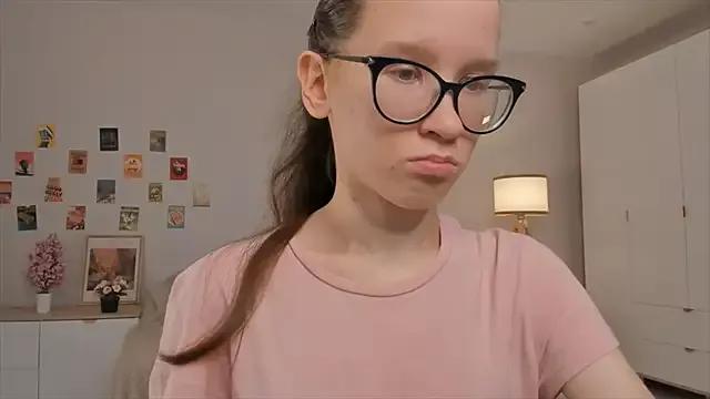 BettyBrowni from StripChat