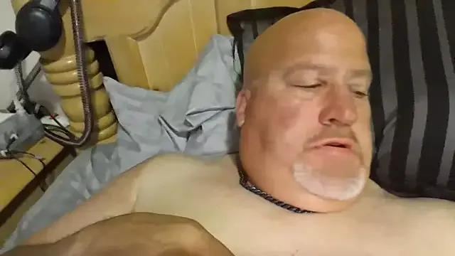 Bigbear0563 from StripChat