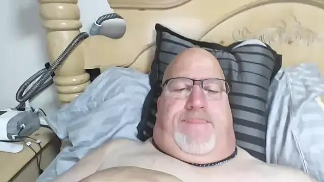 Bigbear0563 from StripChat