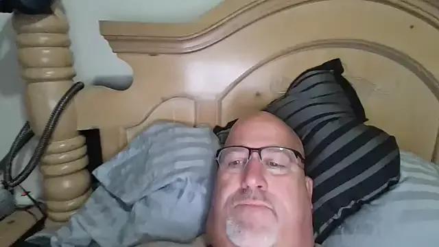 Bigbear0563 from StripChat