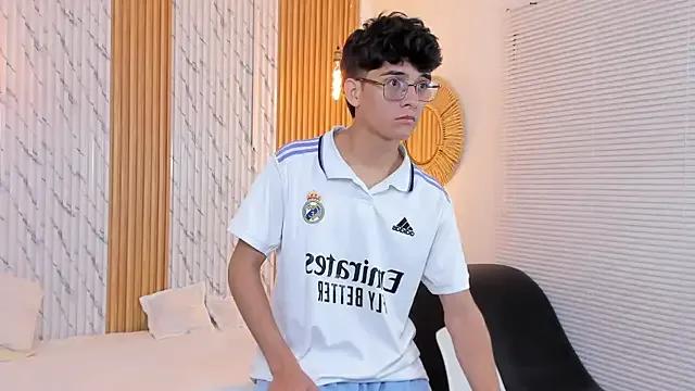 Billie_jr from StripChat