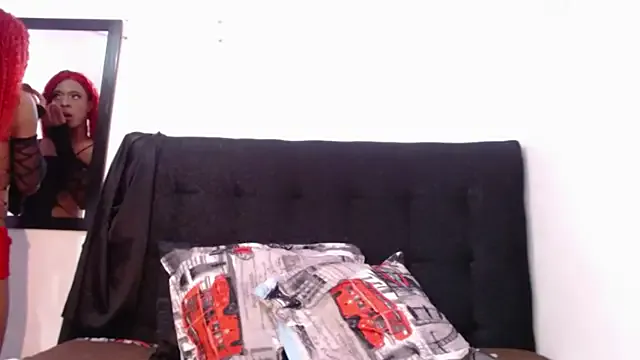 Bloom_bbc from StripChat