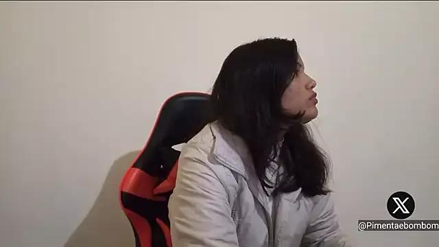 Bombomepimenta from StripChat