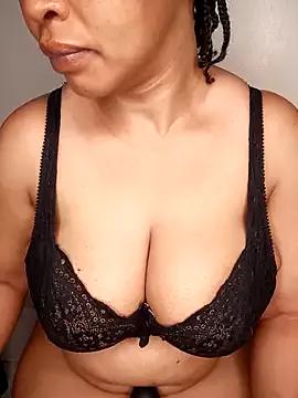 Boobsnipplian from StripChat