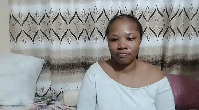 BootyClitQueen from StripChat