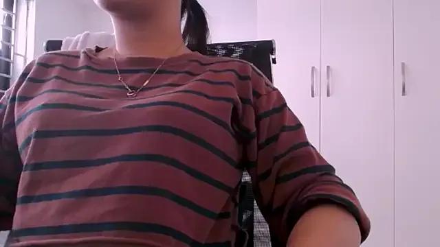 Bunny_b4nny from StripChat