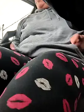 Canadian_BBW from StripChat